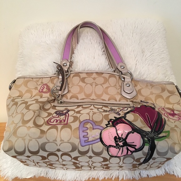 Coach Handbags - 🌸Coach Poppy Handbag🌺